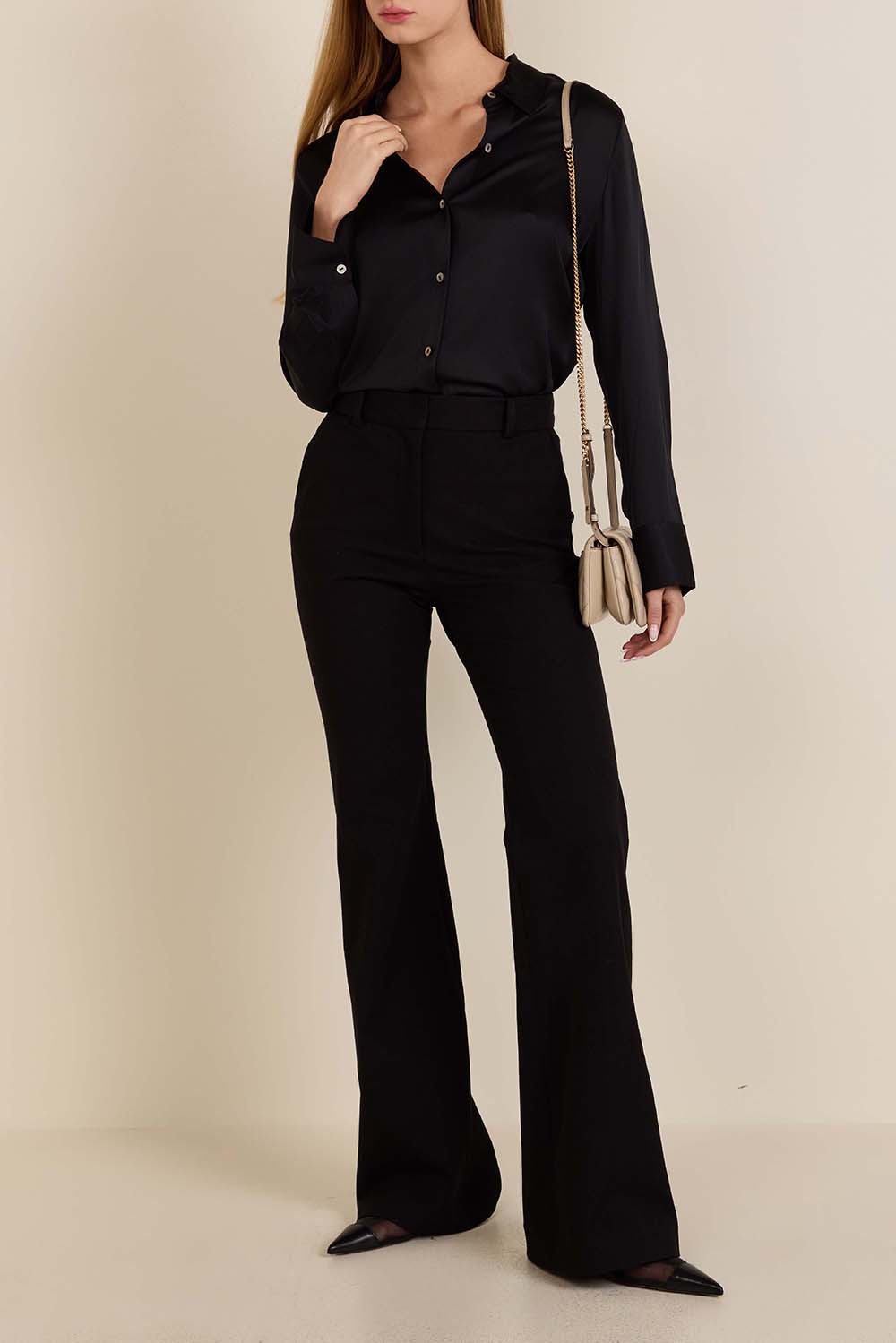 חולצה מכופתרת